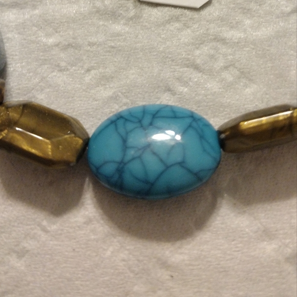 Artemis's Gems custom-made beaded bracelet with large gold and blue bead - Picture 4 of 4